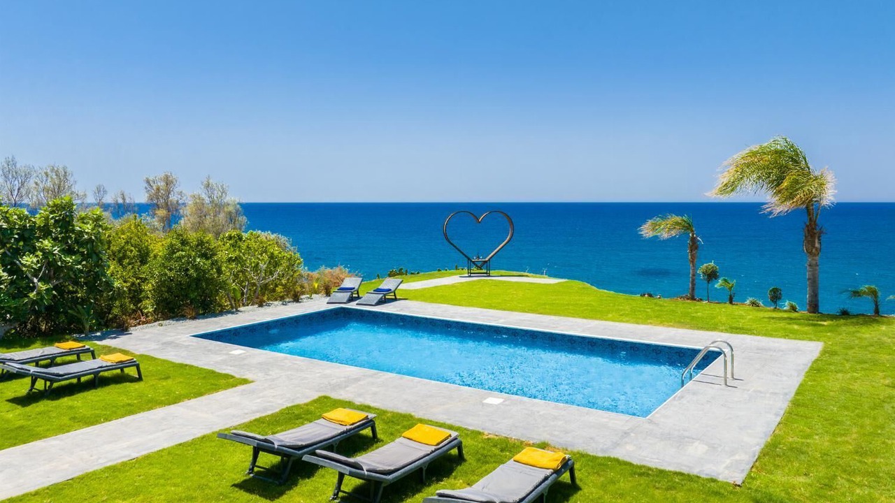 Photo of Outdoor in Pomos