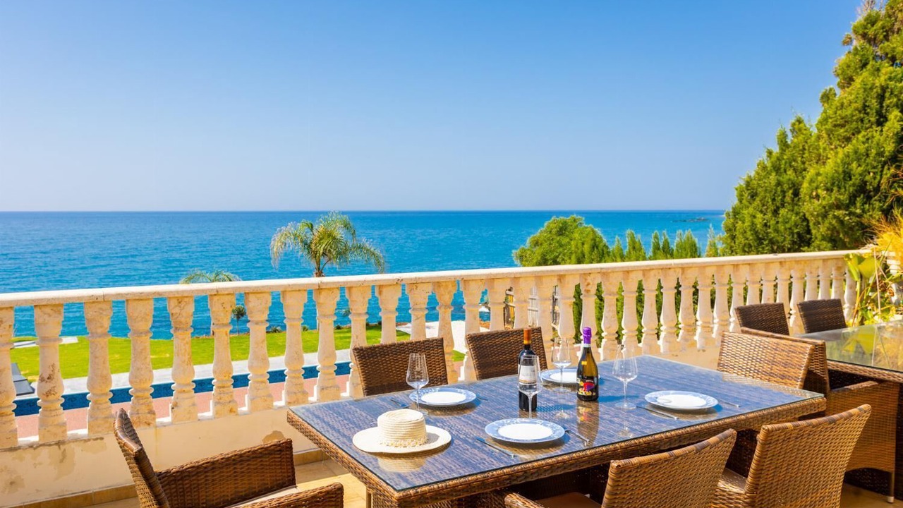 Photo of Others in Pomos