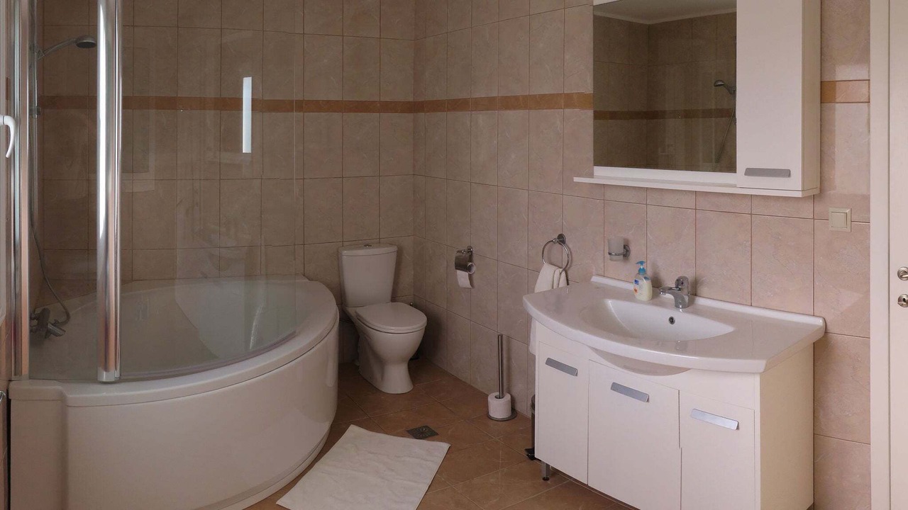 Photo of Bathroom in Makry Gialos