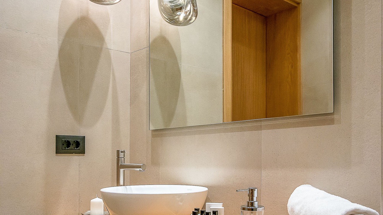 Photo of Bathroom in Nea Alikarnassos