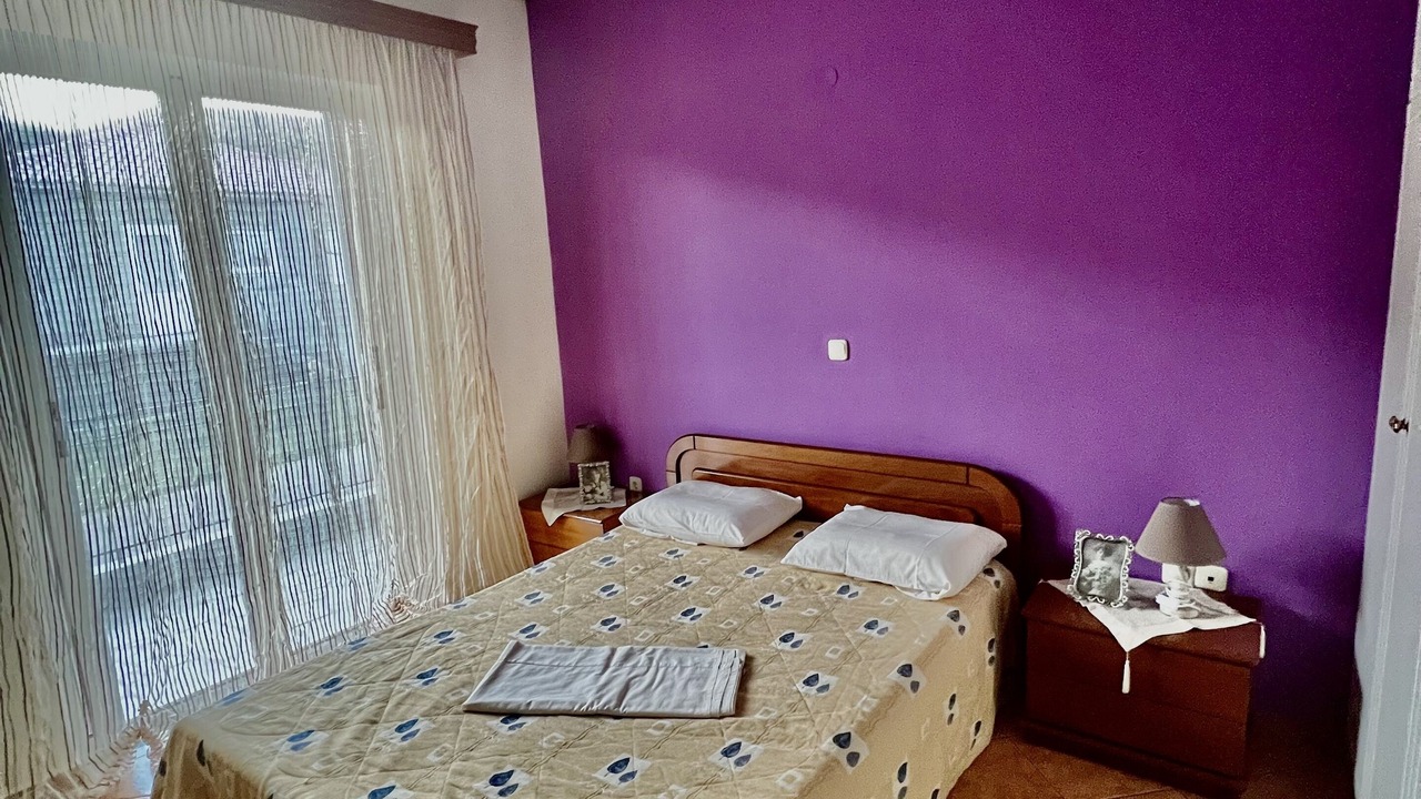 Photo of Bedroom in Karyes