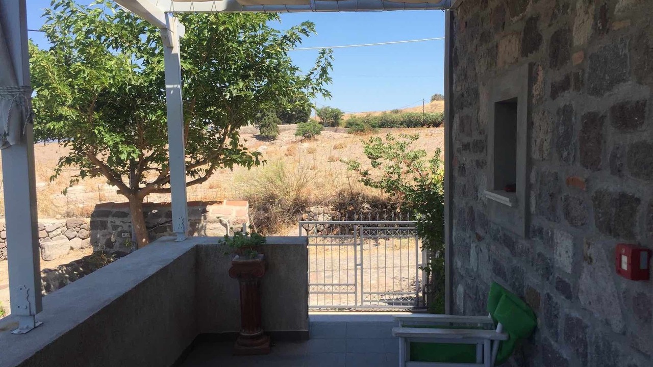Photo of Patio Balcony in Mithimna