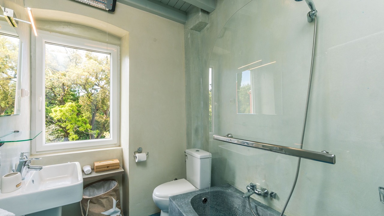 Photo of Bathroom in Agios Ioannis