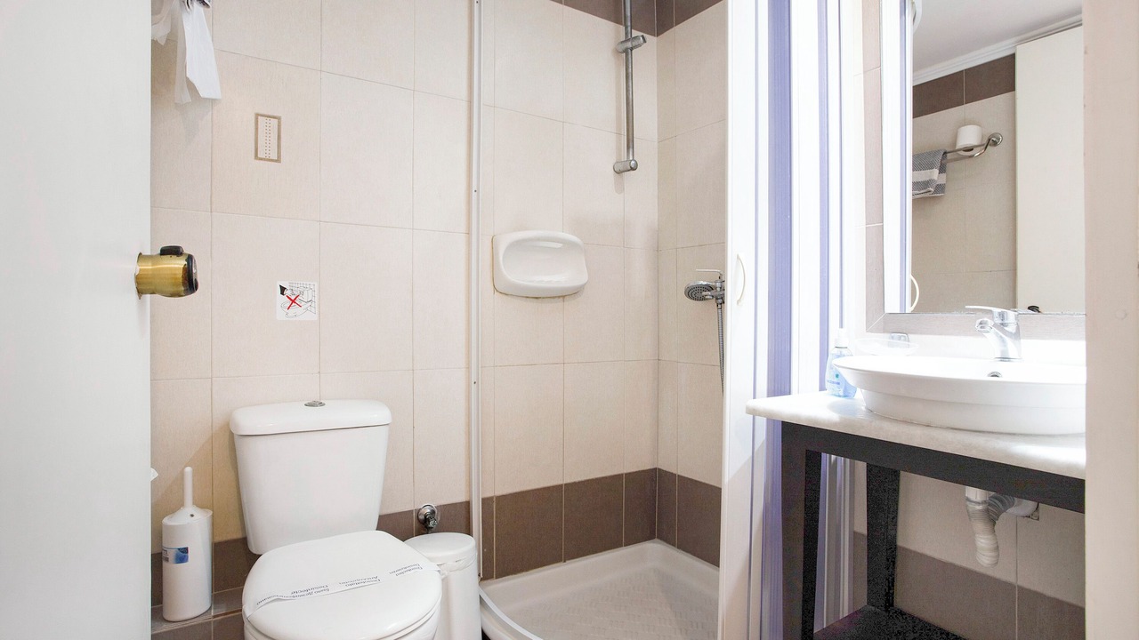 Photo of Bathroom in Agrilia