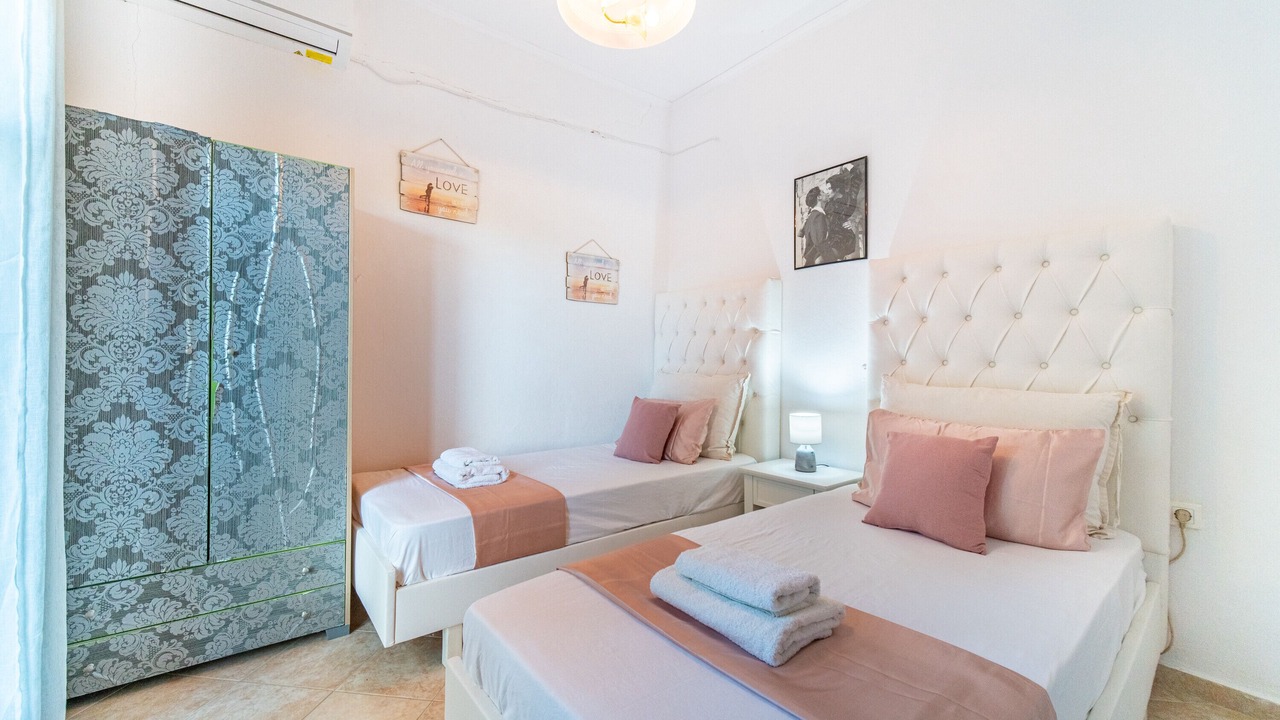Photo of Bedroom in Argyrades