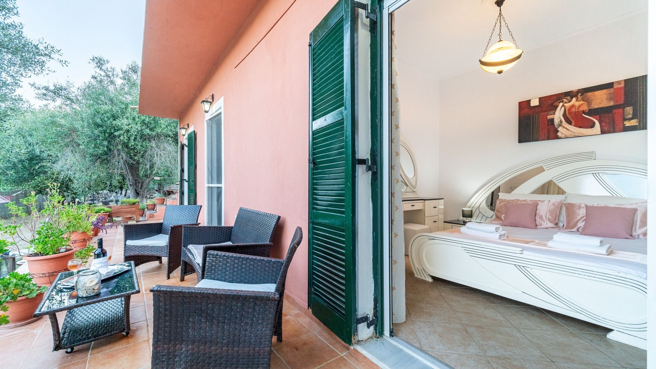 Photo of Patio Balcony in Argyrades