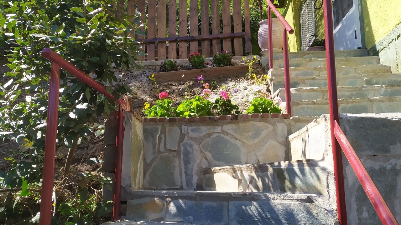 Photo of Outdoor in Karvelas