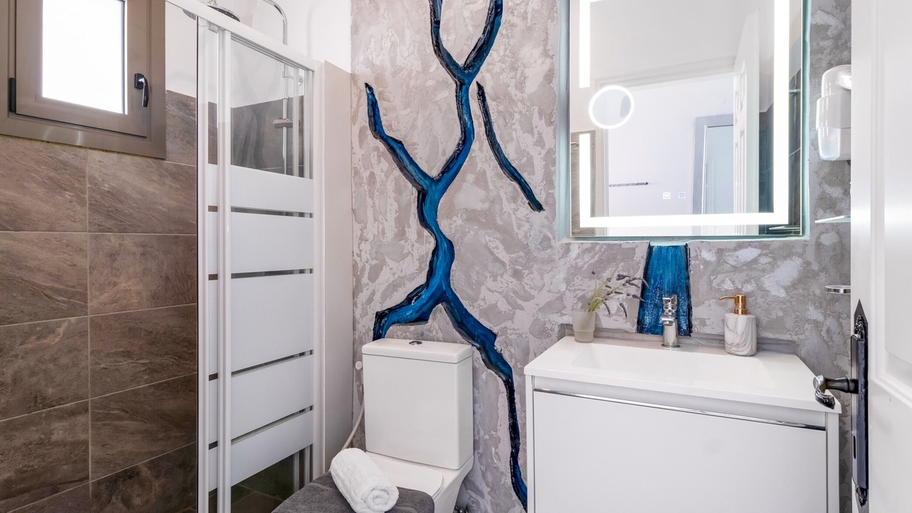 Photo of Bathroom in Geni