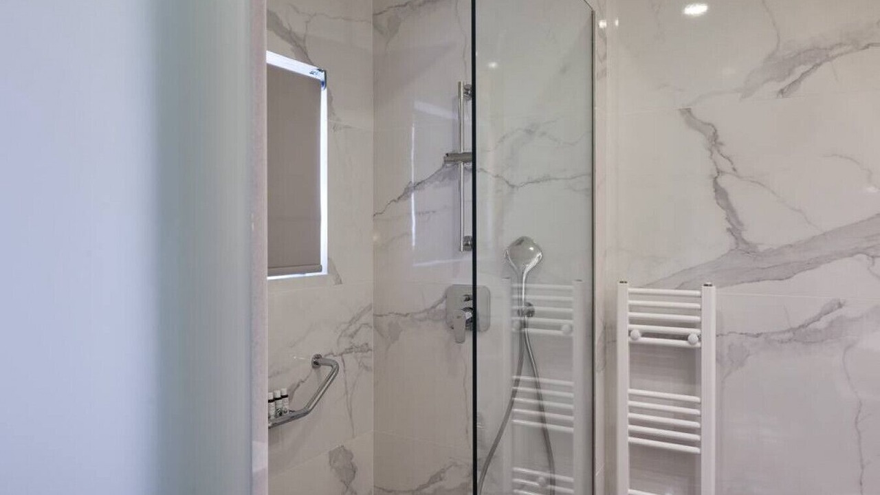 Photo of Bathroom in Marousi