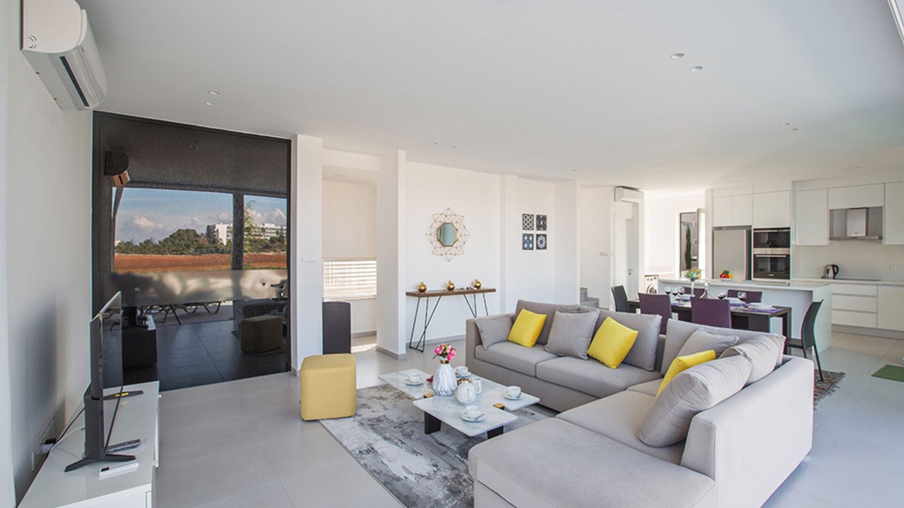 Photo of Livingroom in Pernera