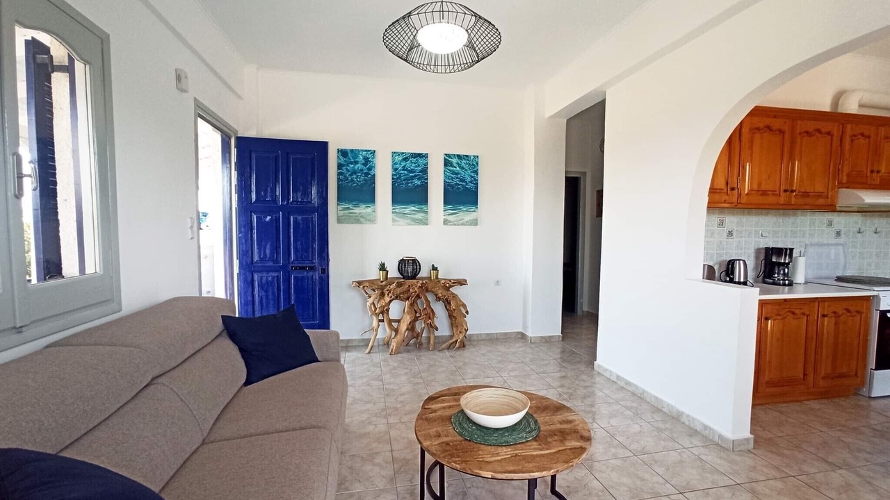 Photo of Livingroom in Aipeia