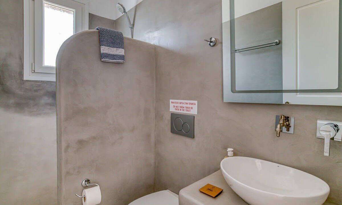 Photo of Bathroom in Aliki