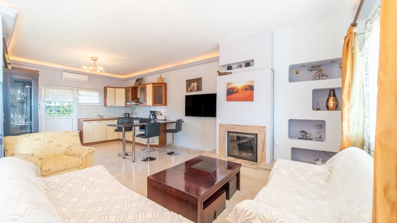 Photo of Livingroom in Petriti