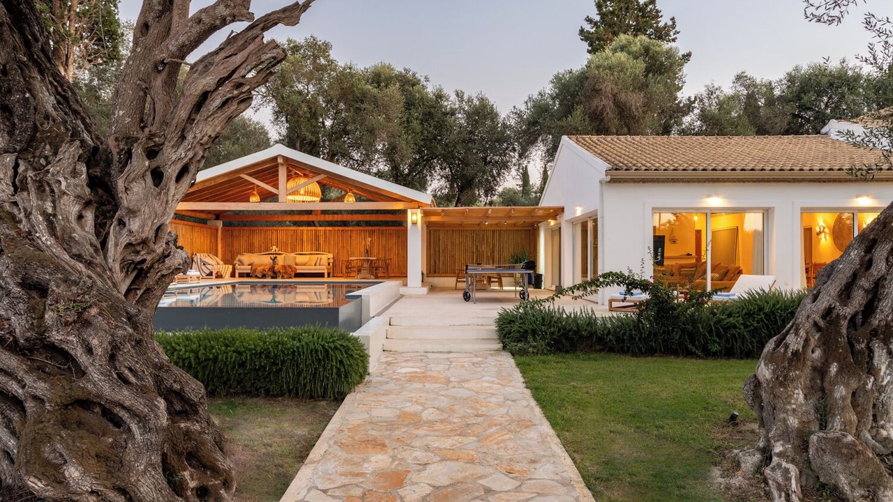 Photo of Outdoor in Molos