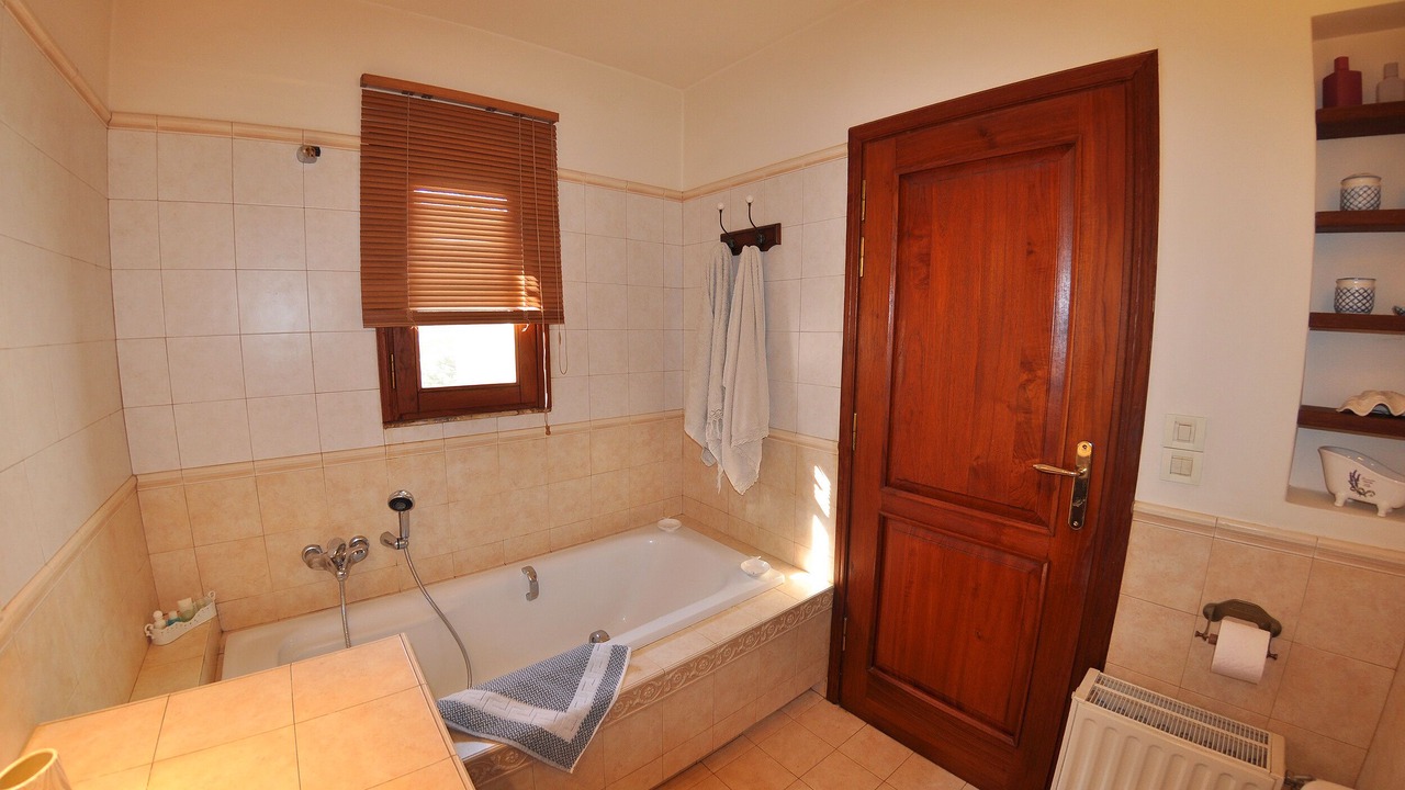 Photo of Bathroom in Kinopiastes
