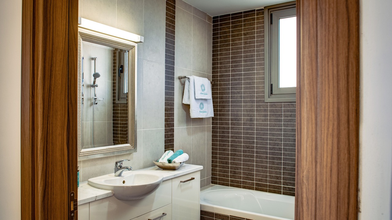 Photo of Bathroom in Mazotos