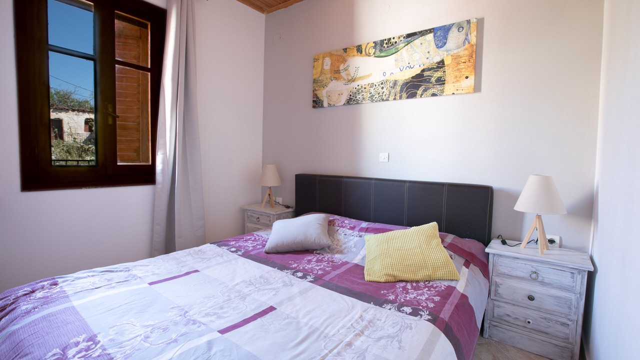 Photo of Bedroom in East Mani