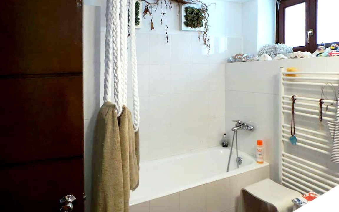 Photo of Bathroom in Gythio