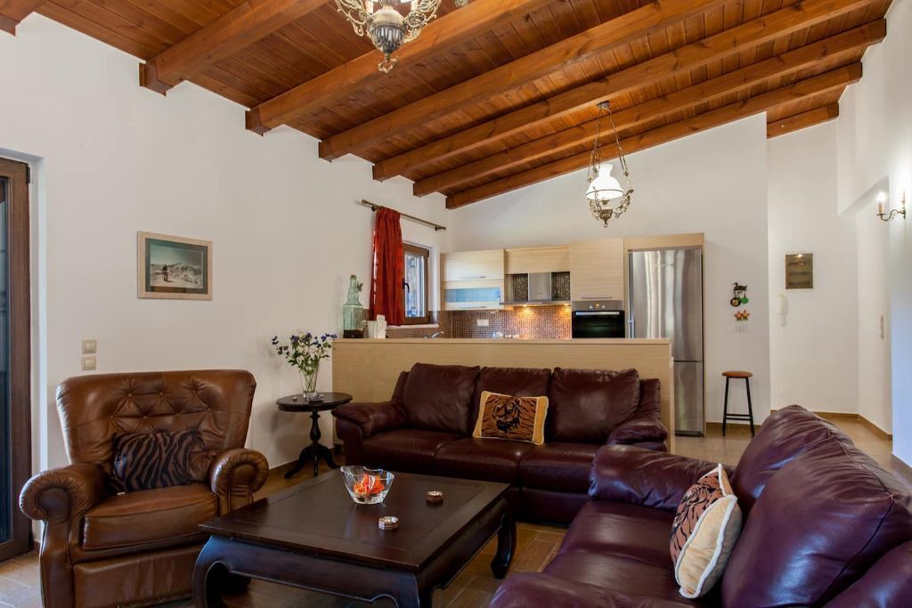 Photo of Livingroom in Omalos