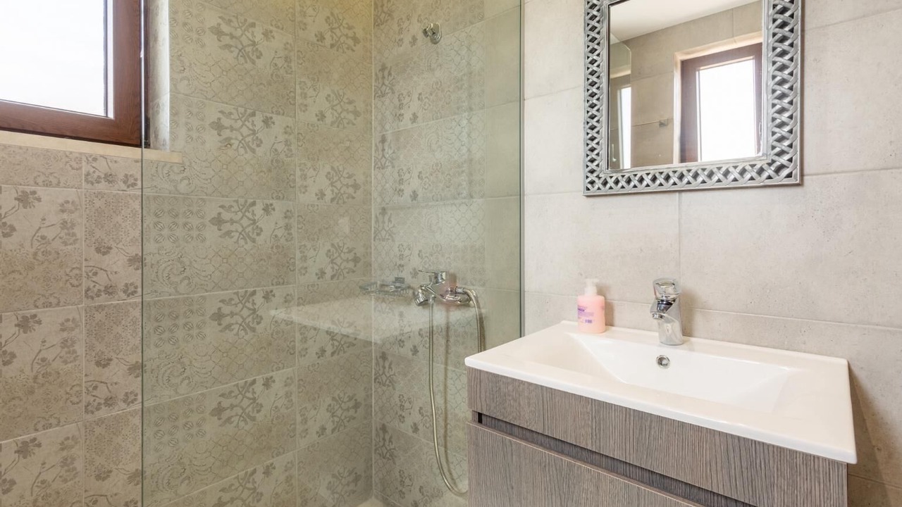 Photo of Bathroom in Megala Chorafia