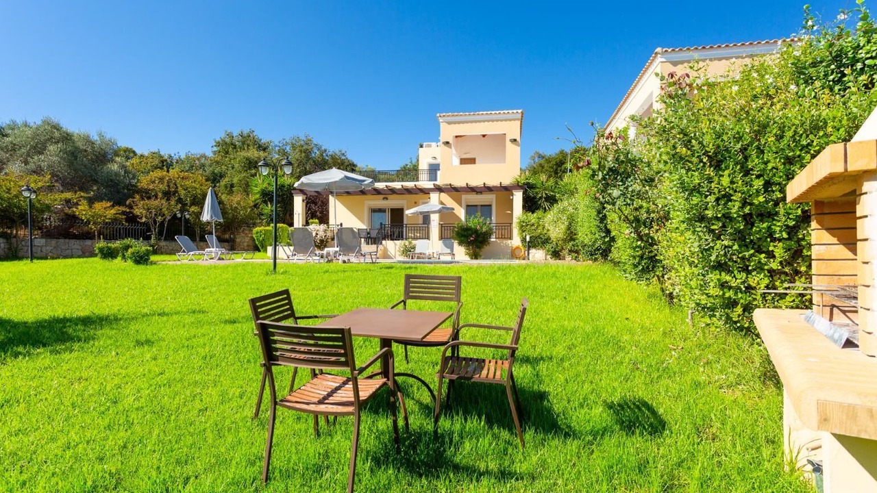 Photo of Outdoor in Gerani