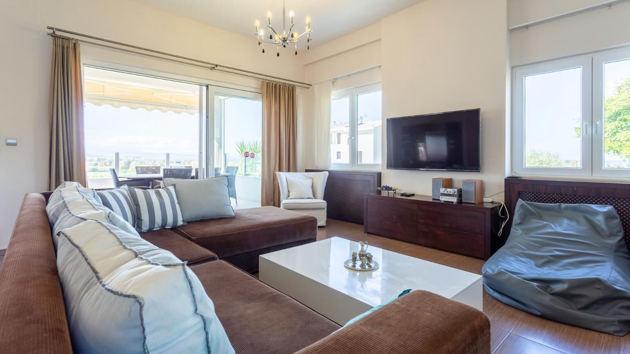 Photo of Livingroom in Adelianos Kampos