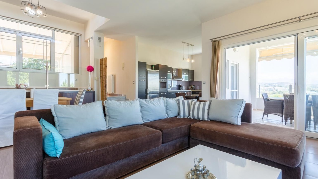 Photo of Livingroom in Adelianos Kampos
