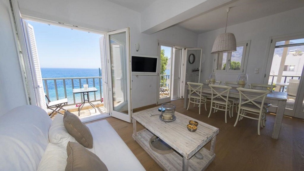 Photo of Livingroom in Tilos