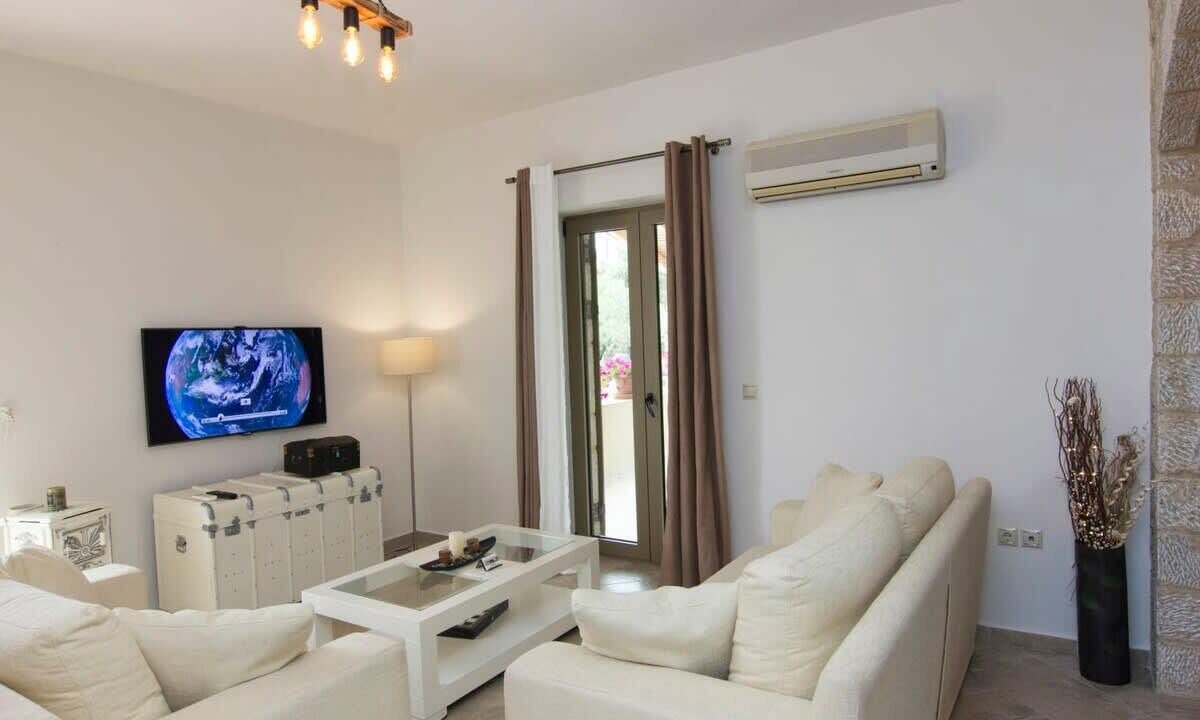Photo of Bedroom in Lefktron