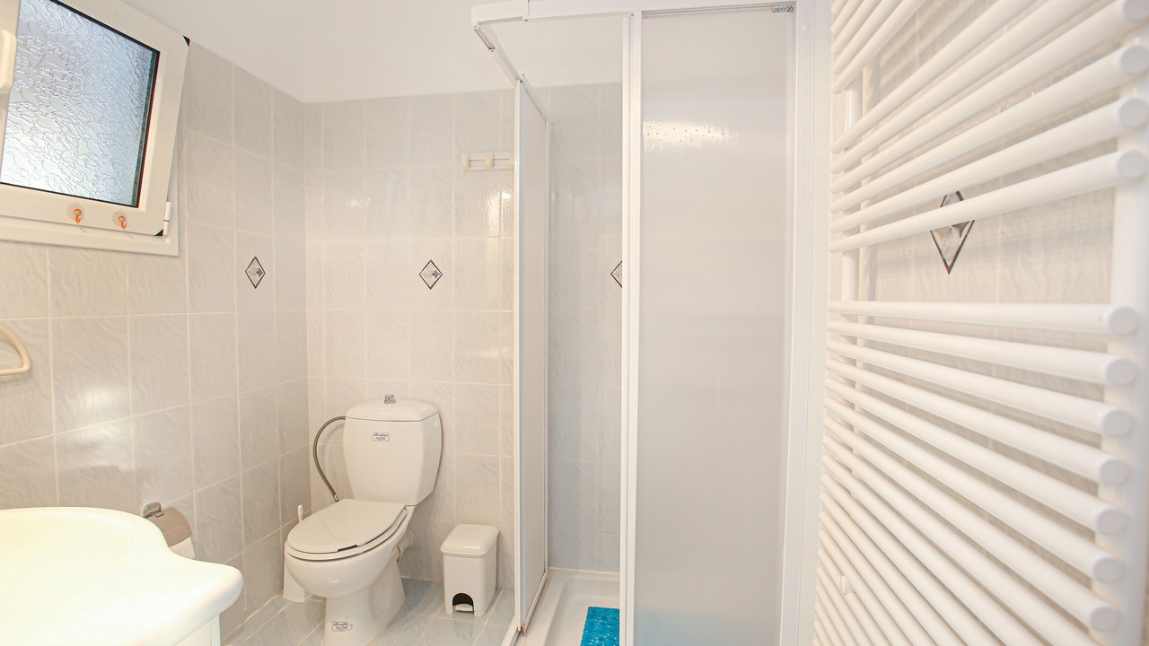 Photo of Bathroom in Marathias