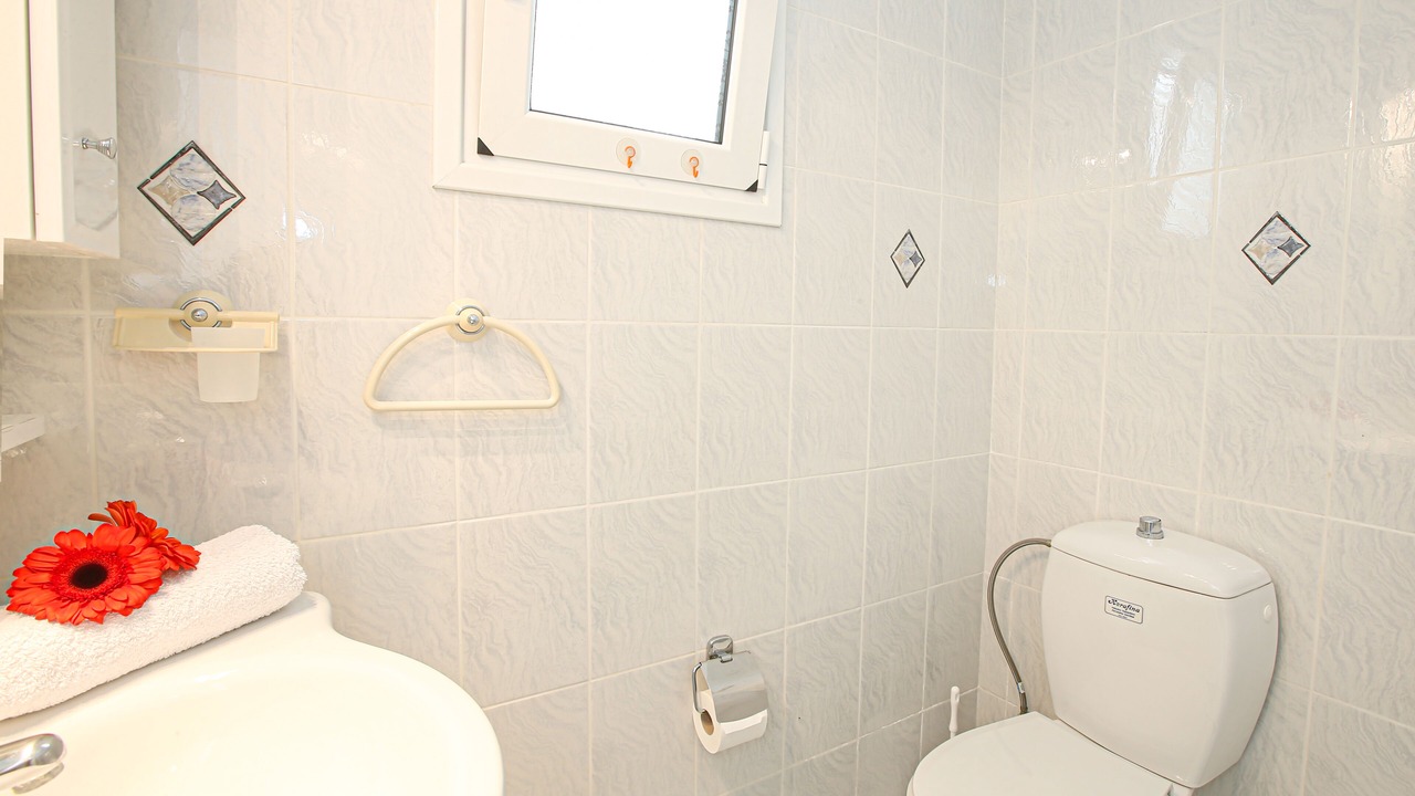 Photo of Bathroom in Marathias