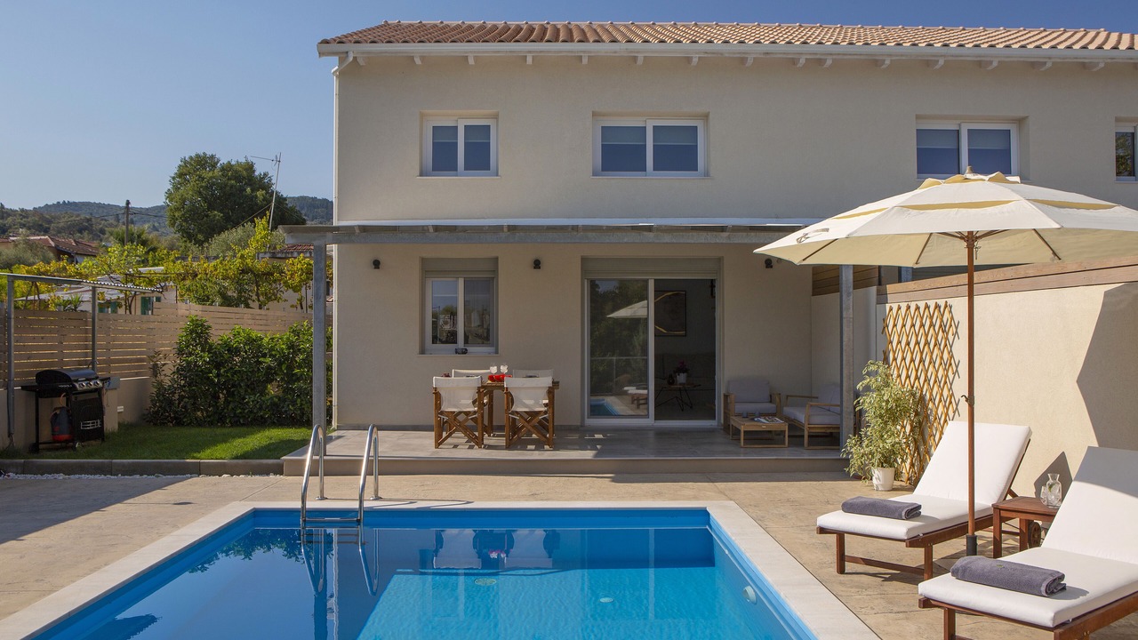 Photo of Outdoor in Apolpaina