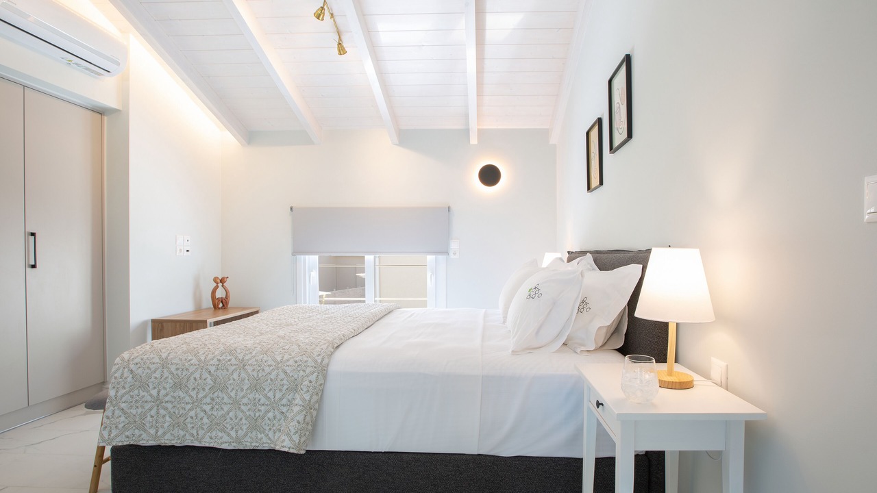 Photo of Bedroom in Apolpaina