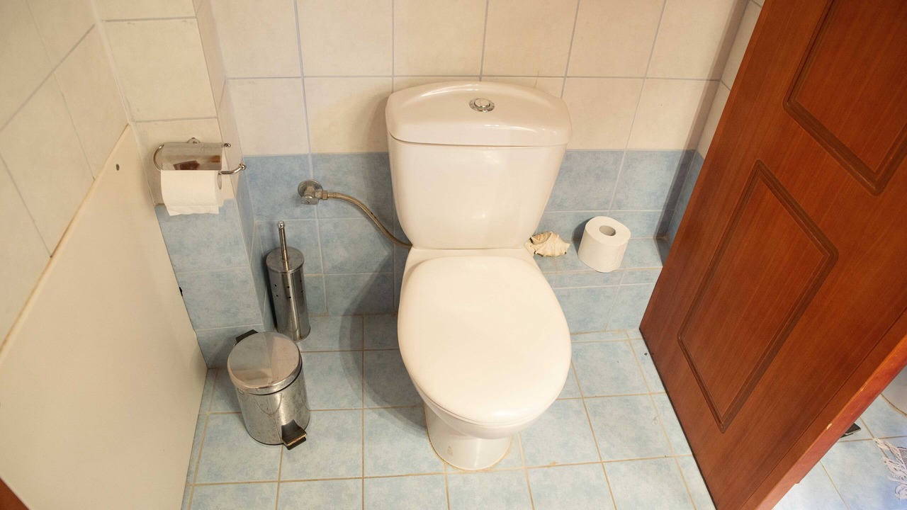 Photo of Bathroom in Psathopirgos