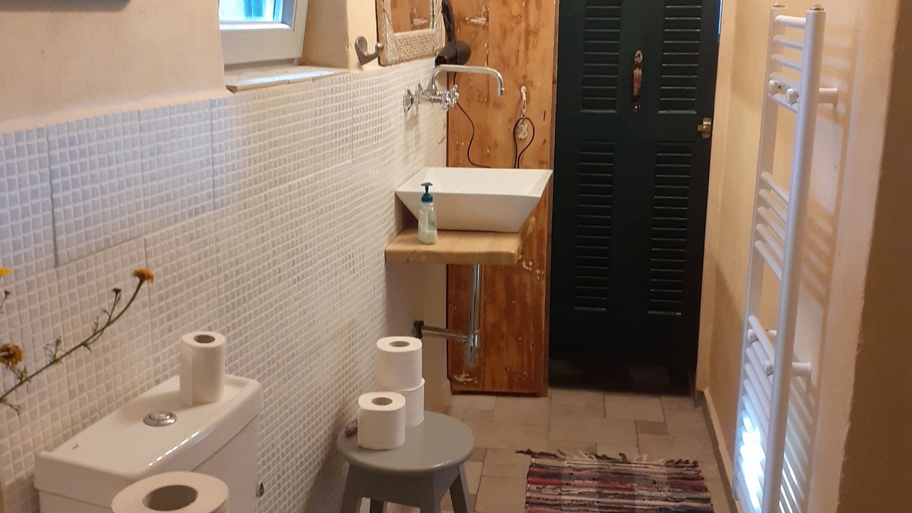 Photo of Bathroom in Pylos-Nestoras