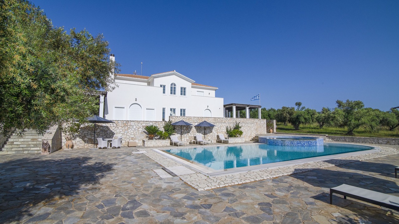 Photo of Outdoor in Killini
