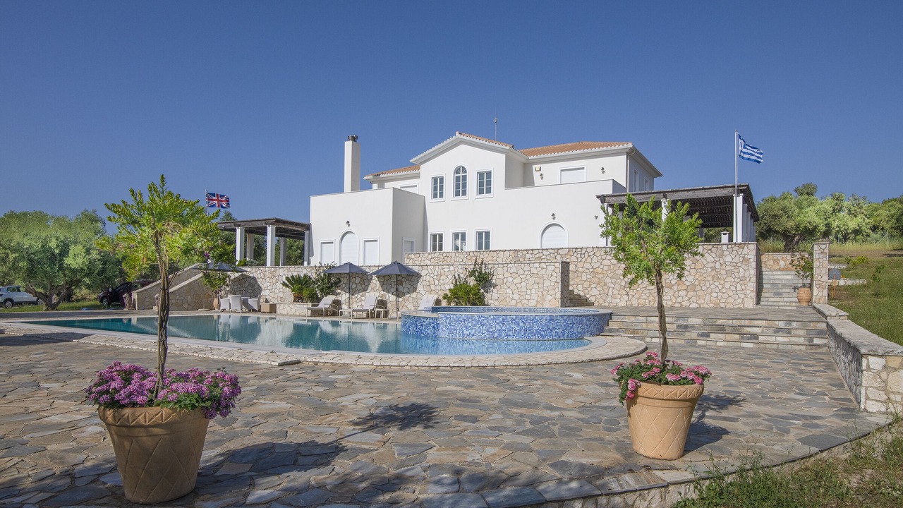 Photo of Outdoor in Killini