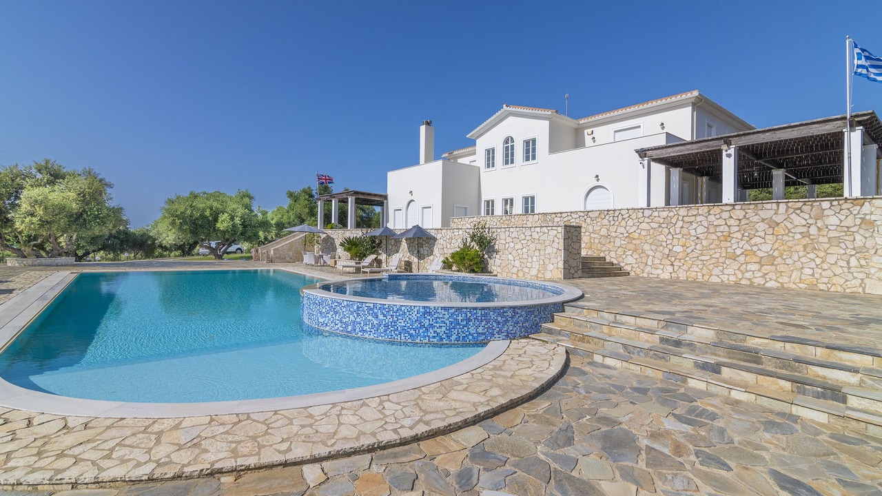 Photo of Outdoor in Killini