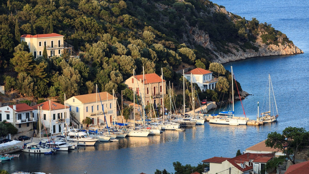Photo of Others in Ithaki