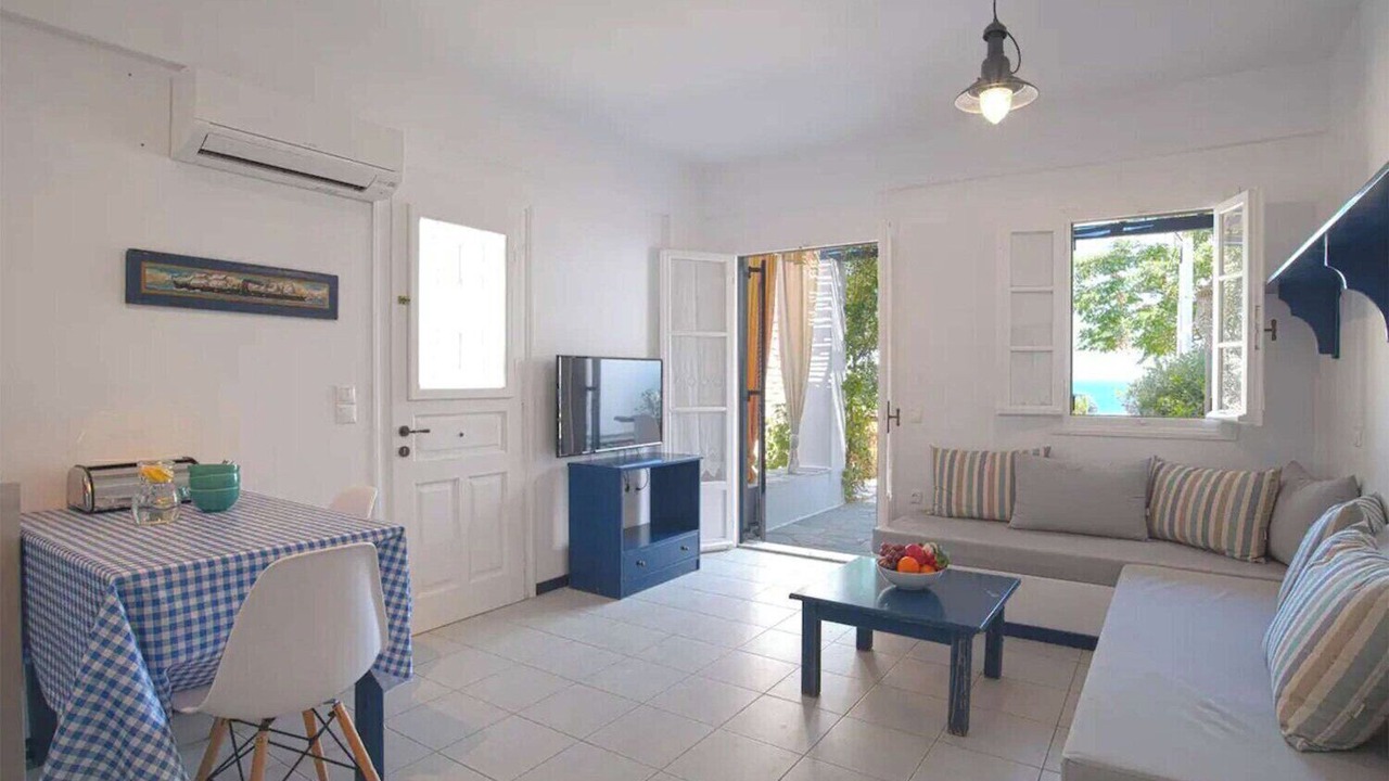 Photo of Livingroom in Ampelas