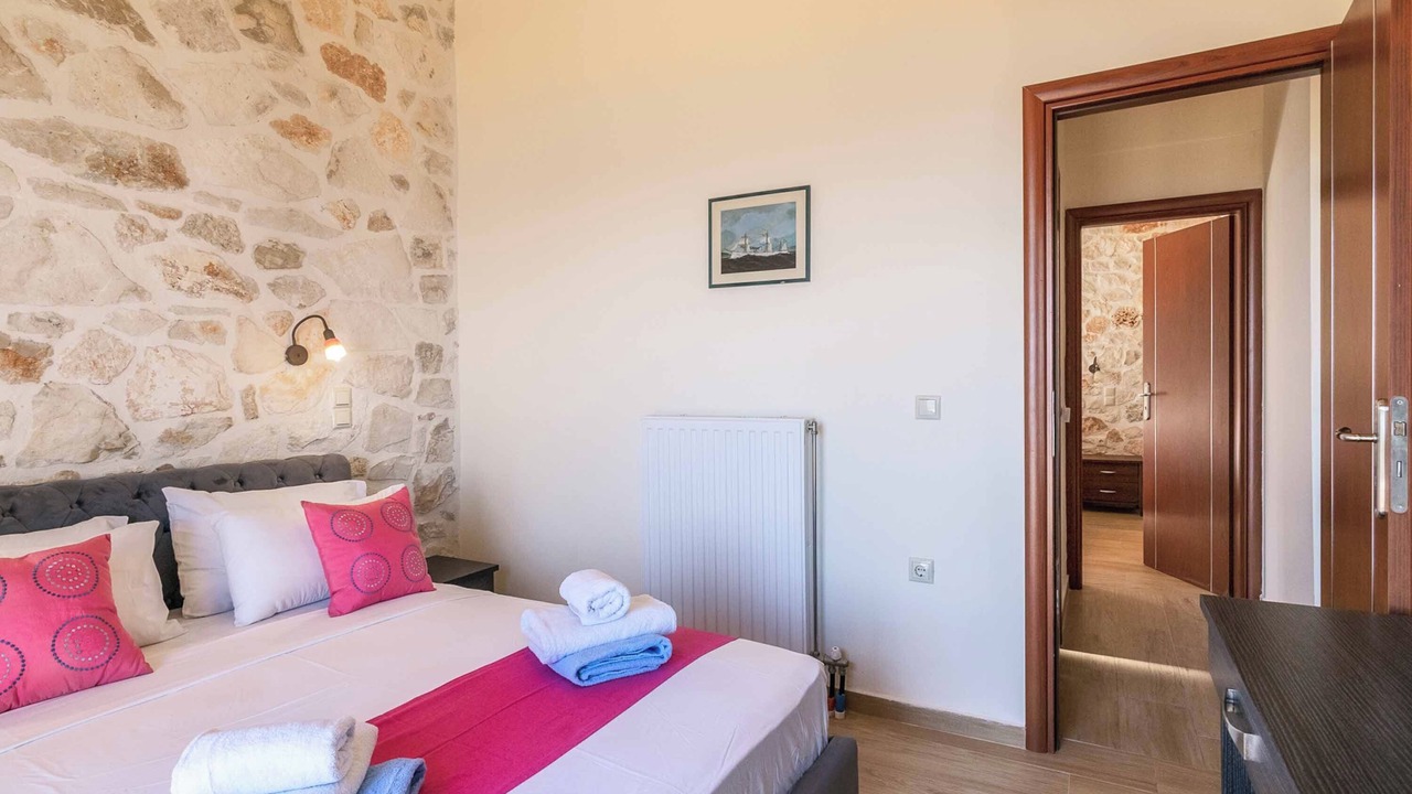Photo of Bedroom in Skinaria