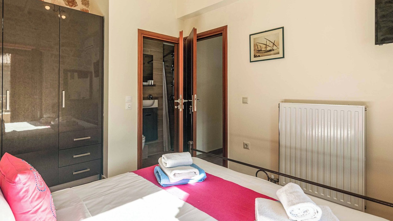 Photo of Bedroom in Skinaria