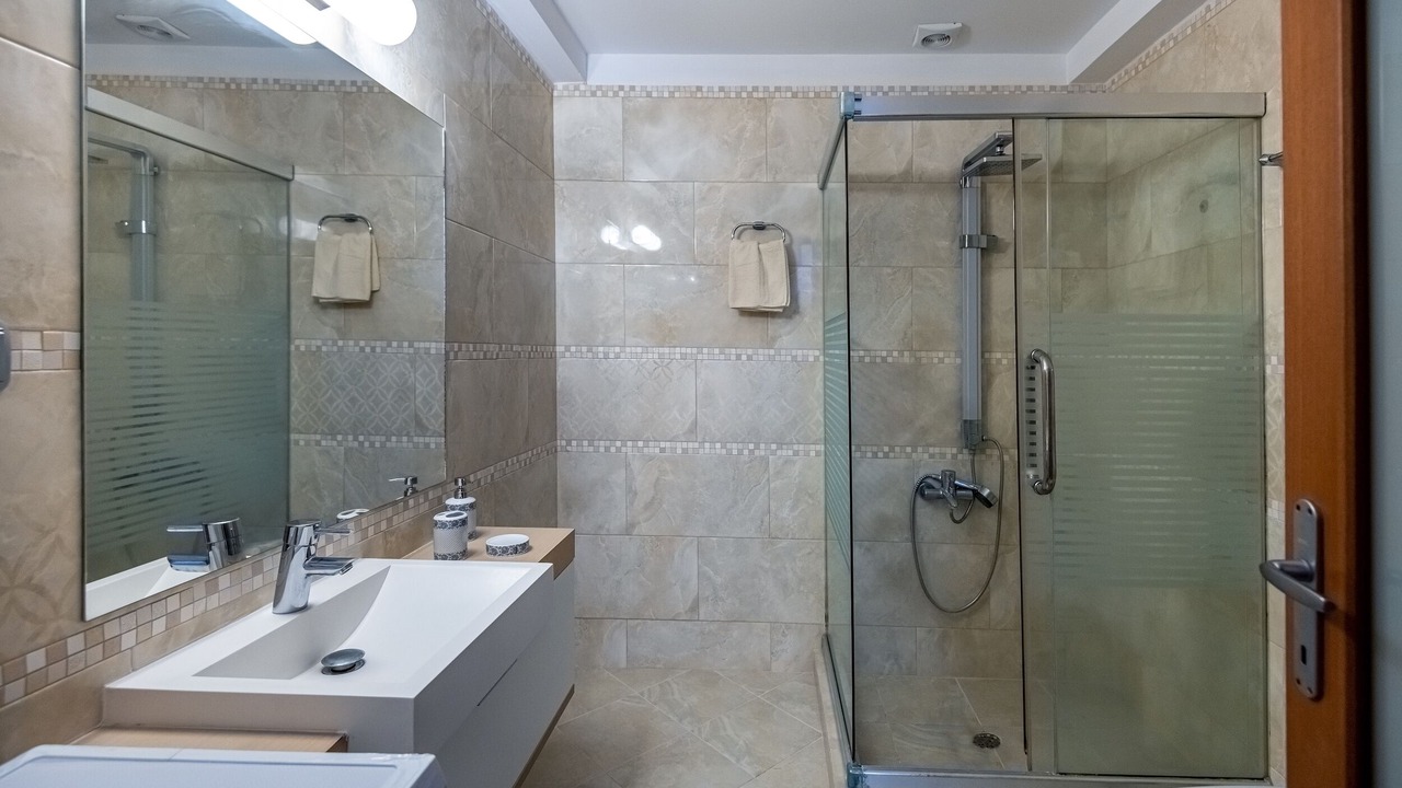 Photo of Bathroom in Dikaio