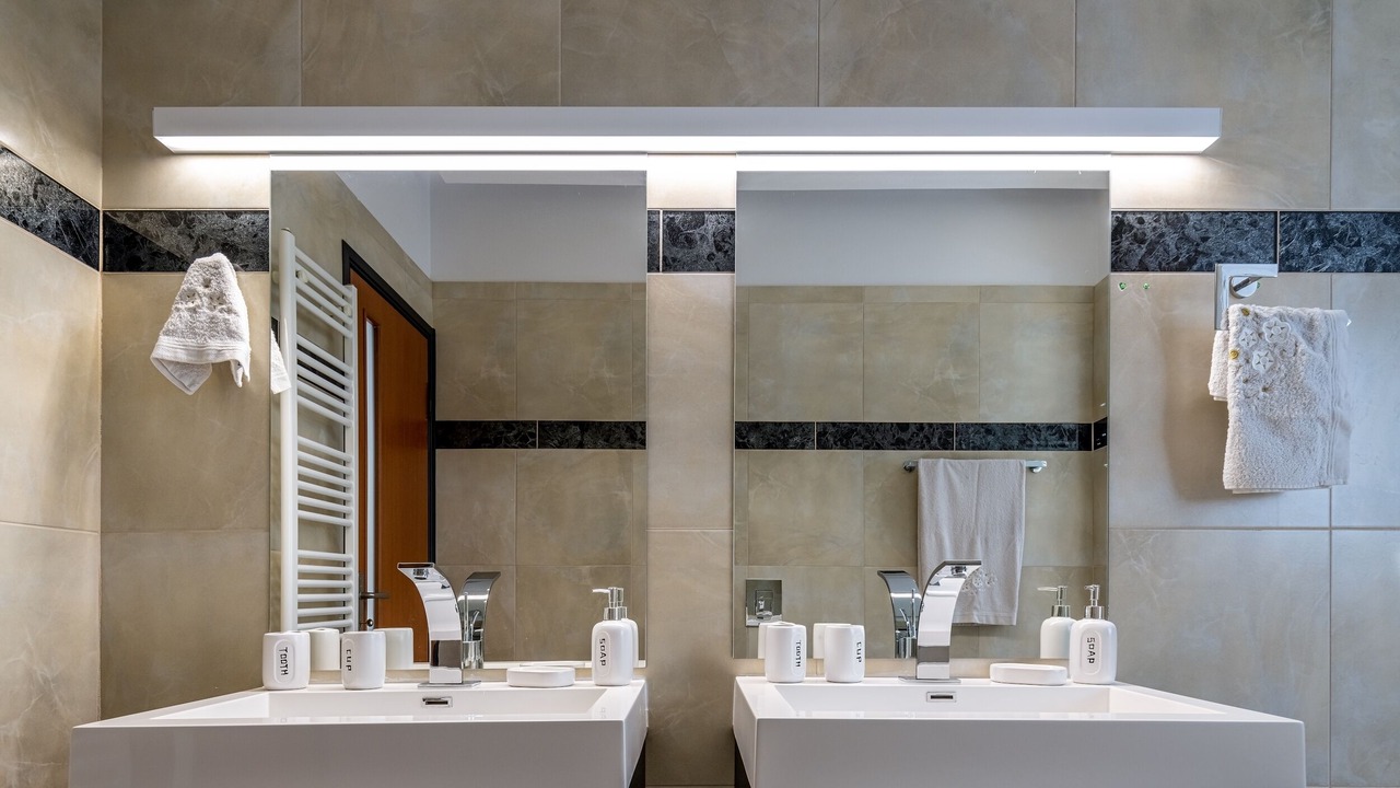 Photo of Bathroom in Dikaio
