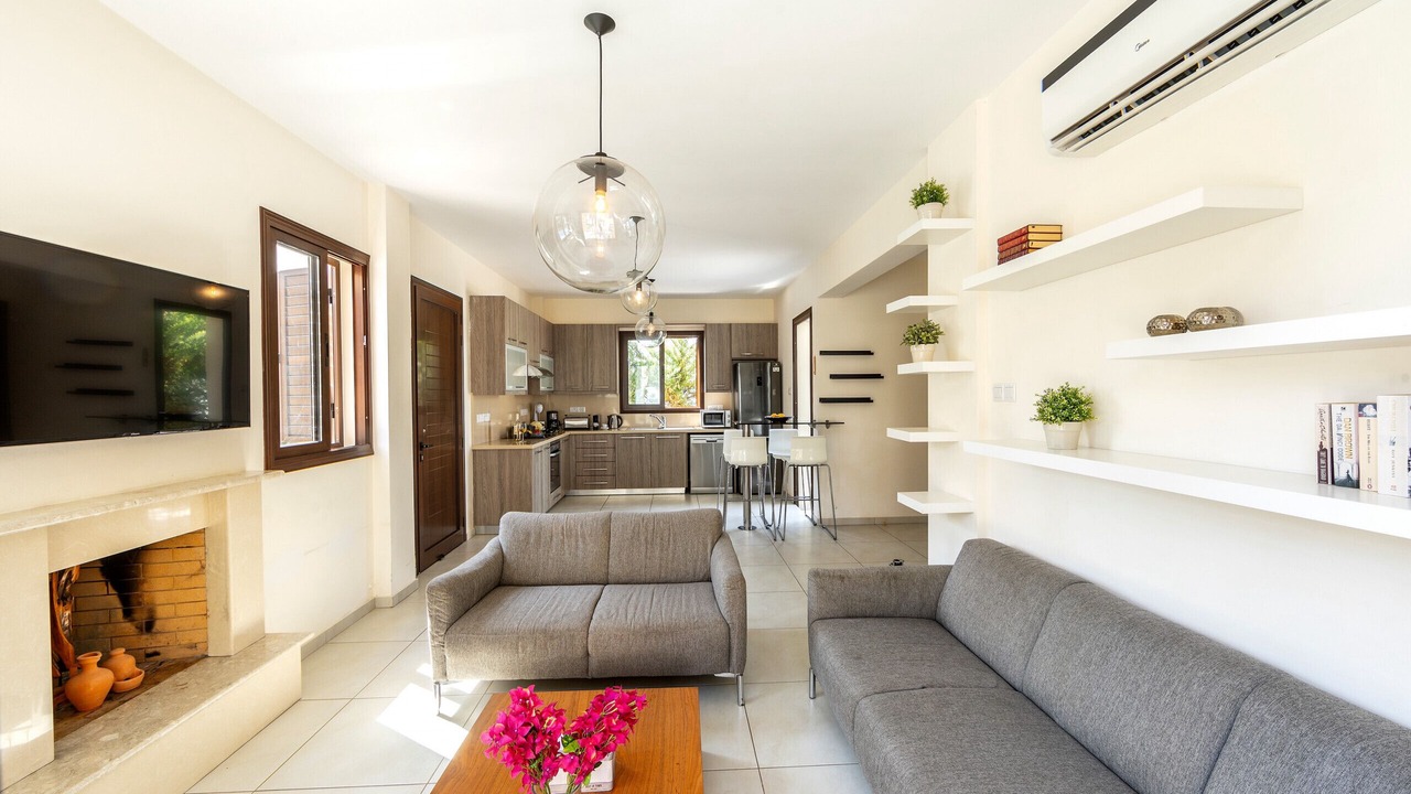 Photo of Livingroom in Ayia Thekla