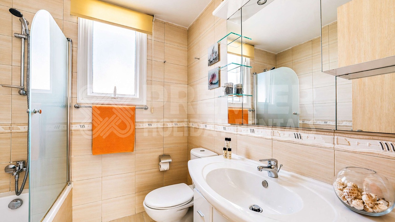 Photo of Bathroom in Pernera