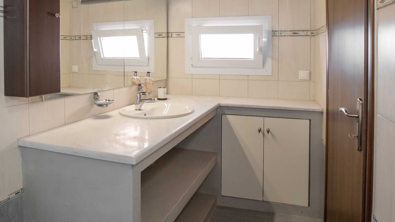 Photo of Bathroom in Argyrades