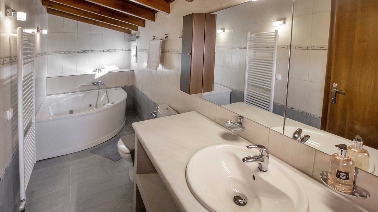 Photo of Bathroom in Argyrades