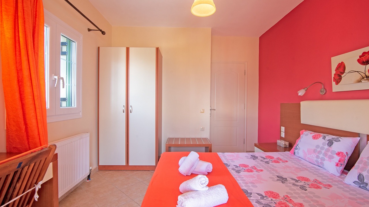 Photo of Bedroom in Messonghi