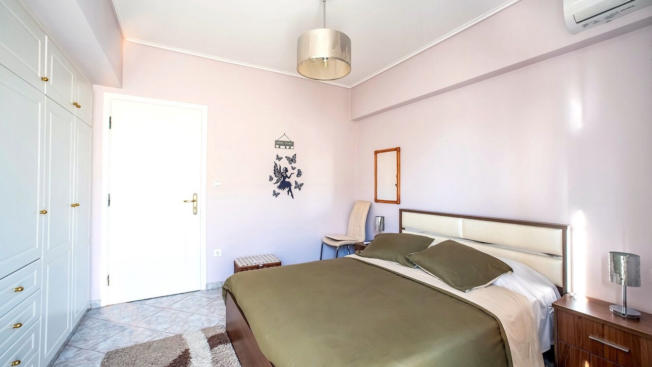 Photo of Bedroom in Neos Kosmos